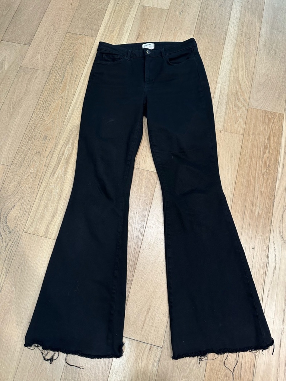 L’Agence Sera Sneaker Flare Jeans Black Size 28 High Rise Stretch 33” Inseam